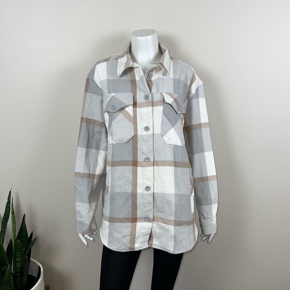 🆕 BC CLOTHING | Women’s Plaid Flannel Shacket - Picture 7 of 11